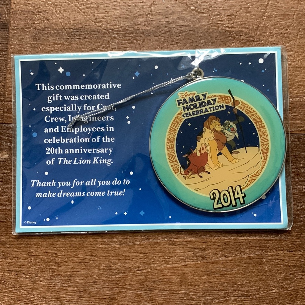 Brand new commemorative 2014 Lion King ornament